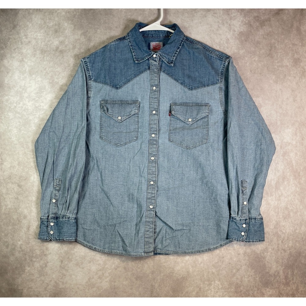 Levis Denim Shirt Womens Medium Blue Pearl Snap Long Sleeve Cotton Rodeo Western